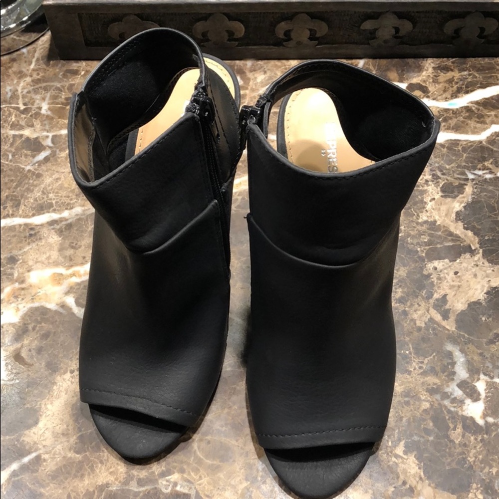 EXPRESS wedges